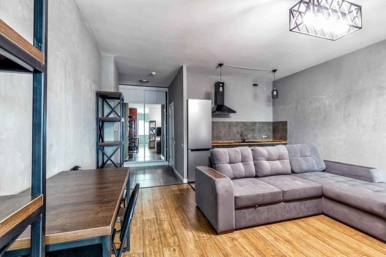 Apartment Severnoye Siyaniye 37 アスターナ エクステリア 写真